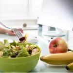 How to Incorporate Healthy Eating into a Busy Life How to Incorporate Healthy Eating into a Busy Life